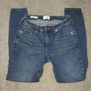 Universal Thread Mid-Rise Curvy Skinny Jeans 8/29R